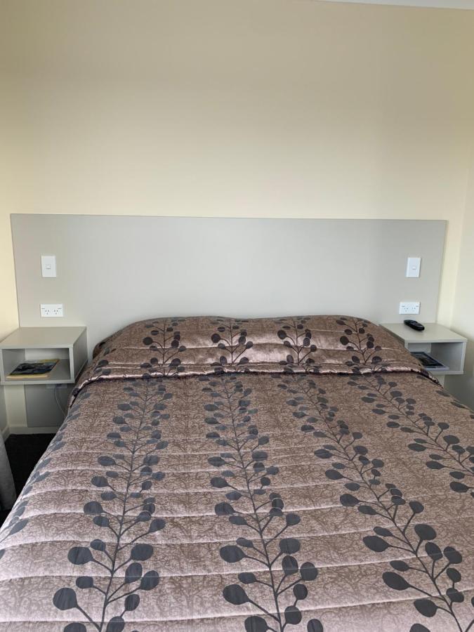 Kingswood Motel Waimate Extérieur photo