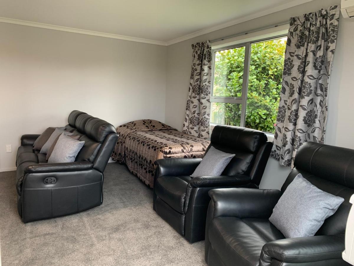 Kingswood Motel Waimate Extérieur photo