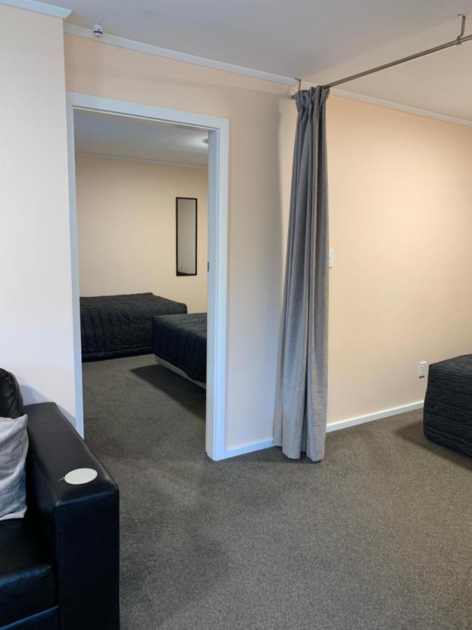 Kingswood Motel Waimate Extérieur photo