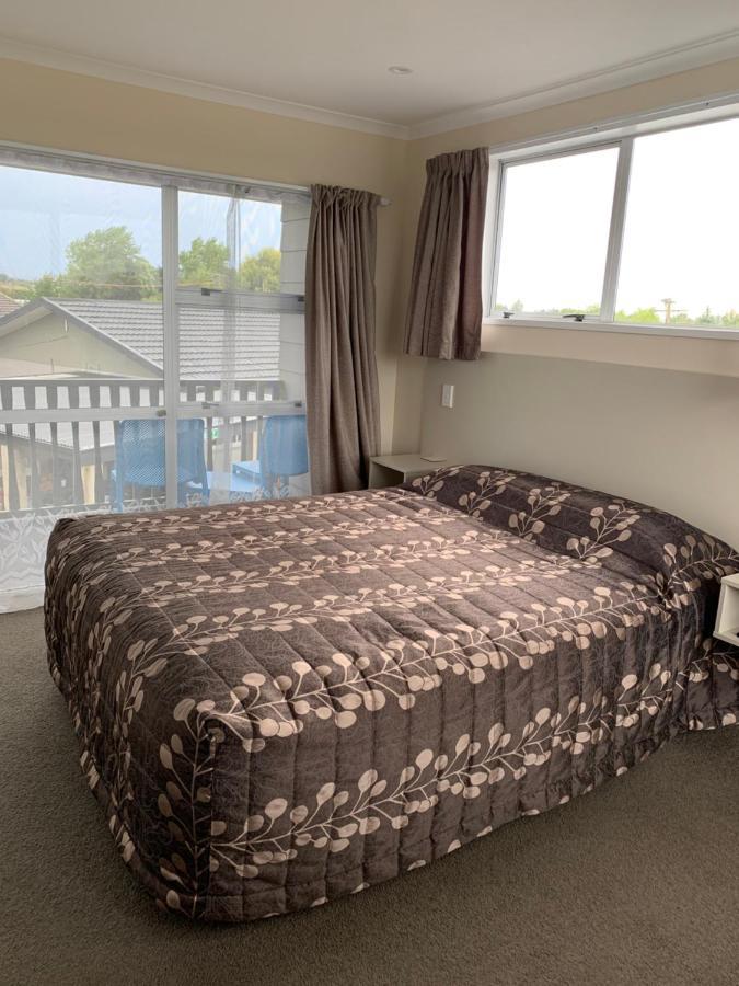 Kingswood Motel Waimate Extérieur photo