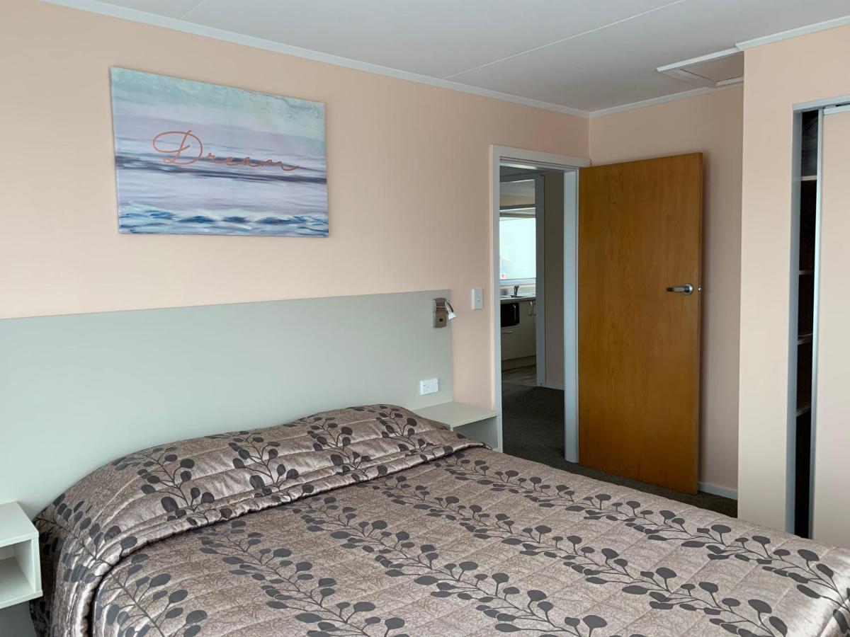 Kingswood Motel Waimate Extérieur photo