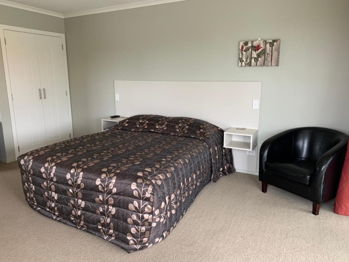 Kingswood Motel Waimate Extérieur photo