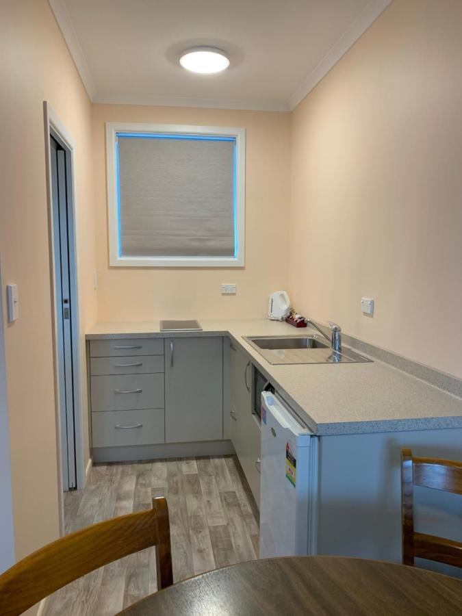 Kingswood Motel Waimate Extérieur photo
